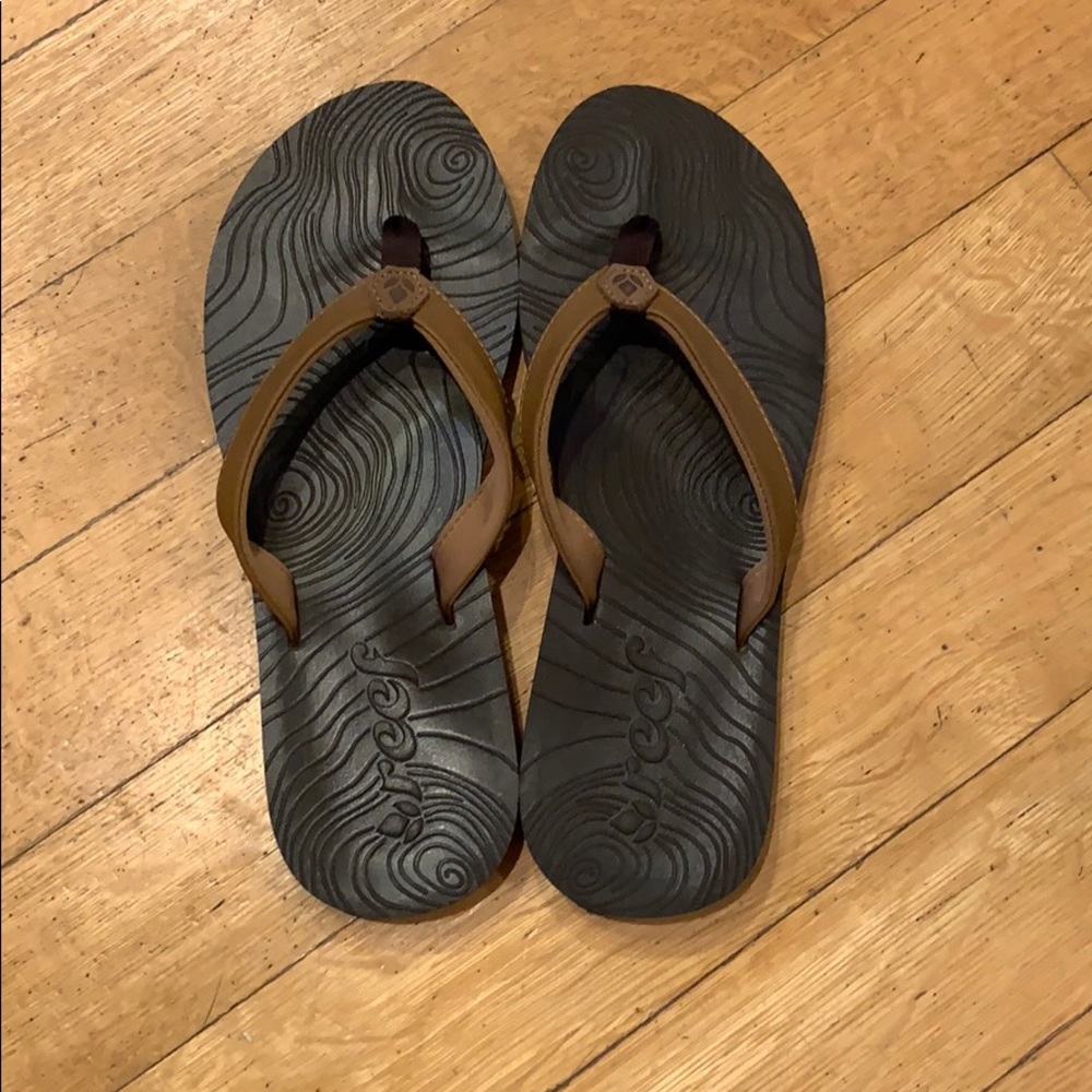 Reef flip flops